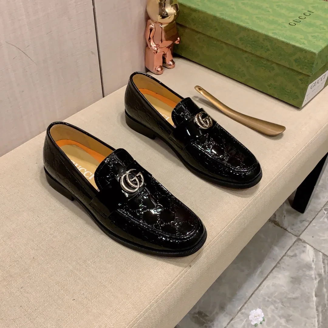Men's Leather Shoes Men's Shoes 💰480💰💰🎩🎩 [Lightning] [Lightning] "Gucci*" The latest and most popular casual business leather shoes, top brand [Seduce] luxury ~ purchasing agent, top quality ~. [Strong] The upper is made of imported breathable cowhide with matching material ➕ breathable cowhide feet (•) and fine workmanship. The original stylish and stylish soft rubber wear-resistant and non-slip outsole is light and comfortable on the feet. The real thing looks better when taken in real life. 309: code: 38-44, can be customized to 45